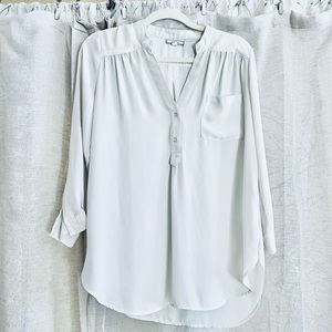 Womens ivory colored size XS dress shirt